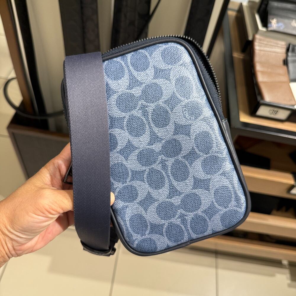 Limited ‼️Coach Aden Crossbody Bag In Signature Canvas CW364, Light Denim - Picture 1 of 10